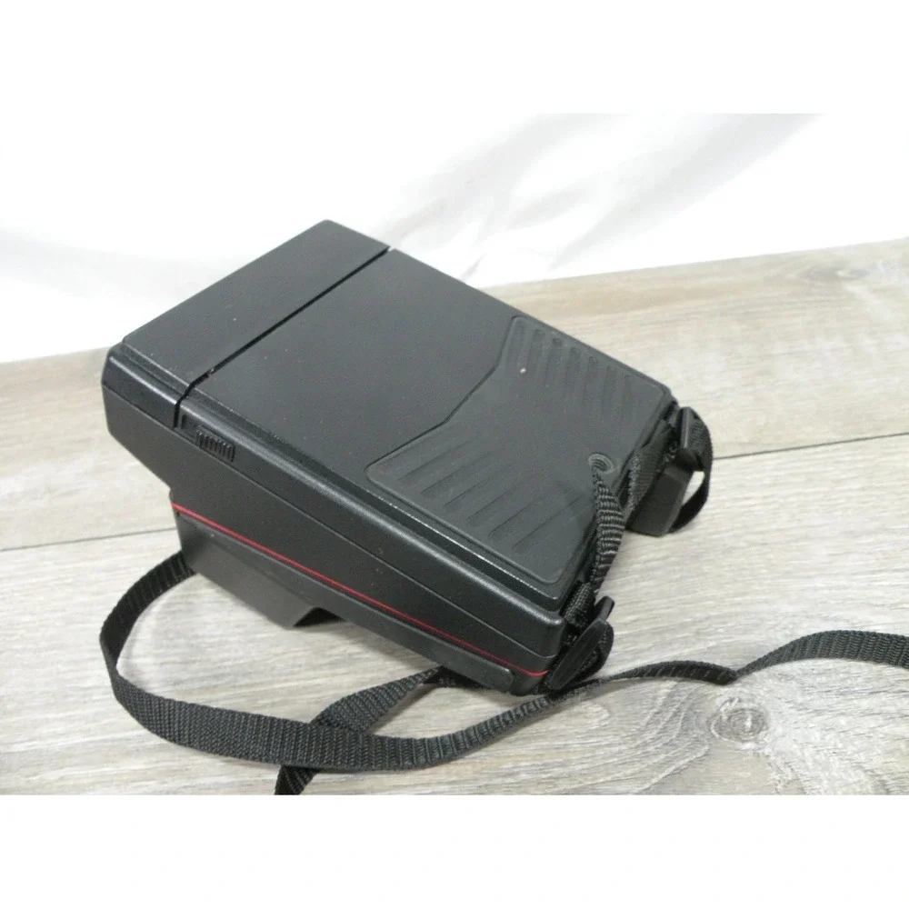 Polaroid Impulse SE 600 Instant Film Camera Black w/ Neck Strap Built-in flash
